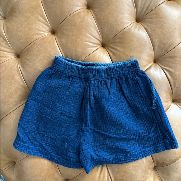 Aerie short and button down set. - Picture 8 of 8